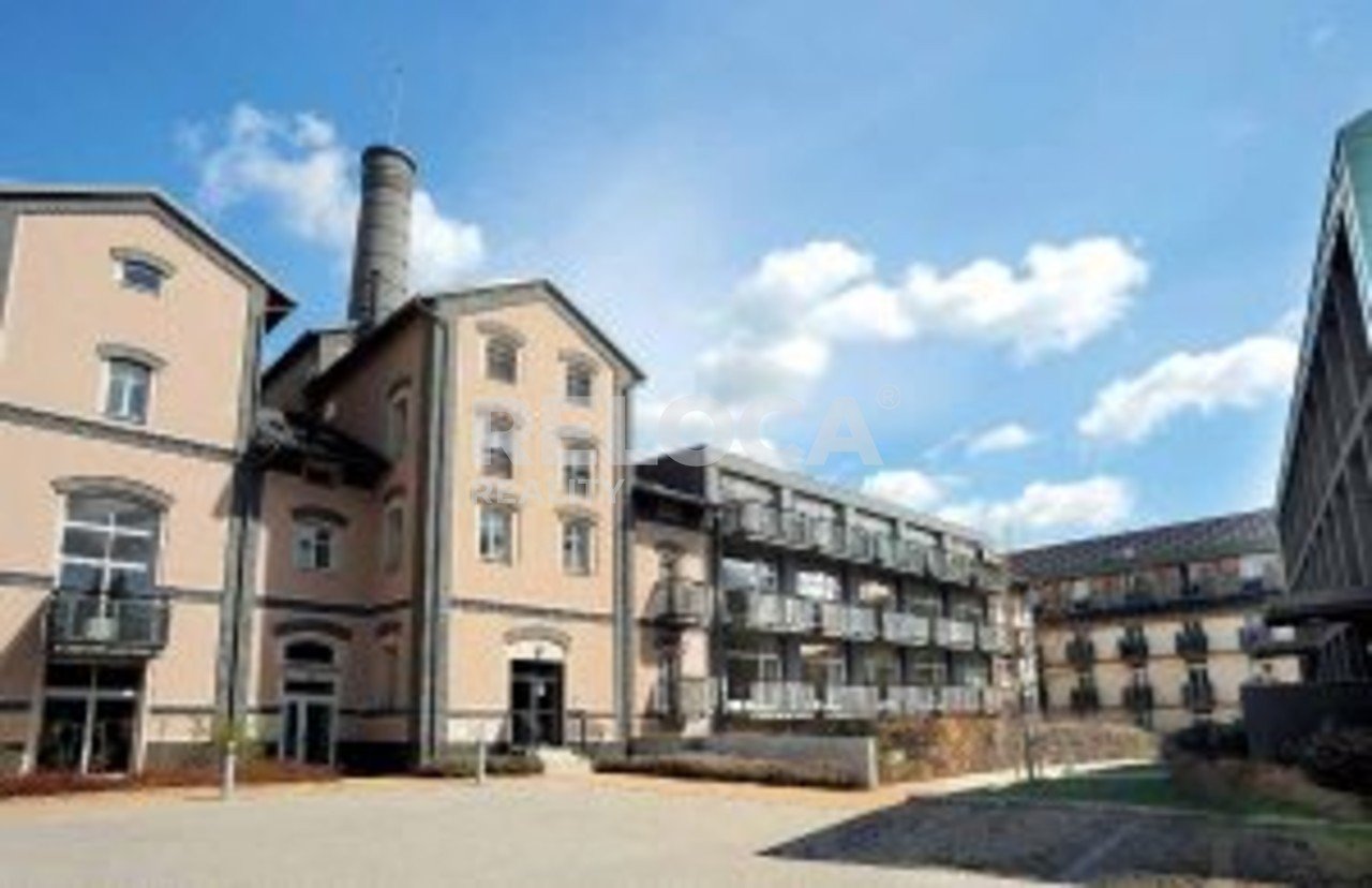 tn_zoom_filename_237492